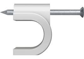 ACC0002_ABRAZADERA_DE_1_CON_CLAVO_DE_1 ABRAZADERA DE 1" CON CLAVO DE 1" – Fijación metálica resistente para tuberías y conducciones