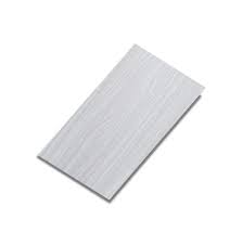 Tablilla Panel de PVC Color Blanco Tipo Madera de 5.95 Metros.